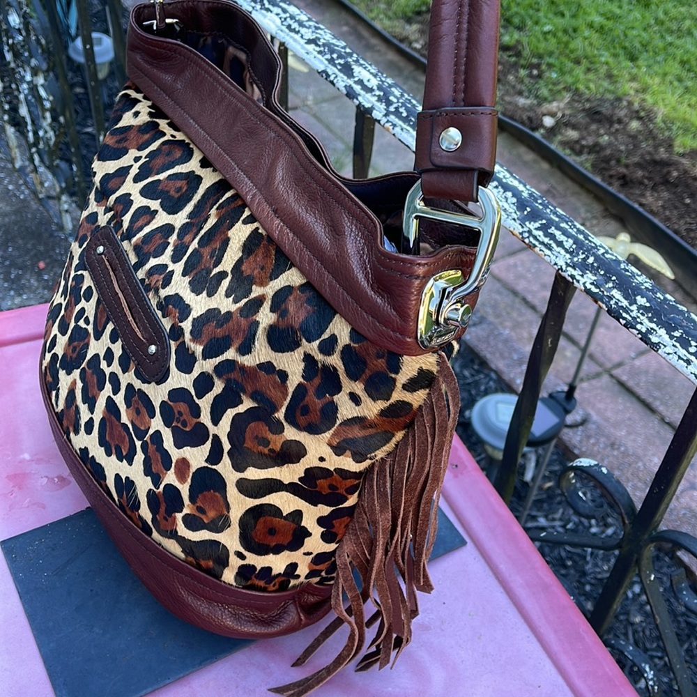 B. Makowsky Lether Leopard Purse - Picture 7 of 7